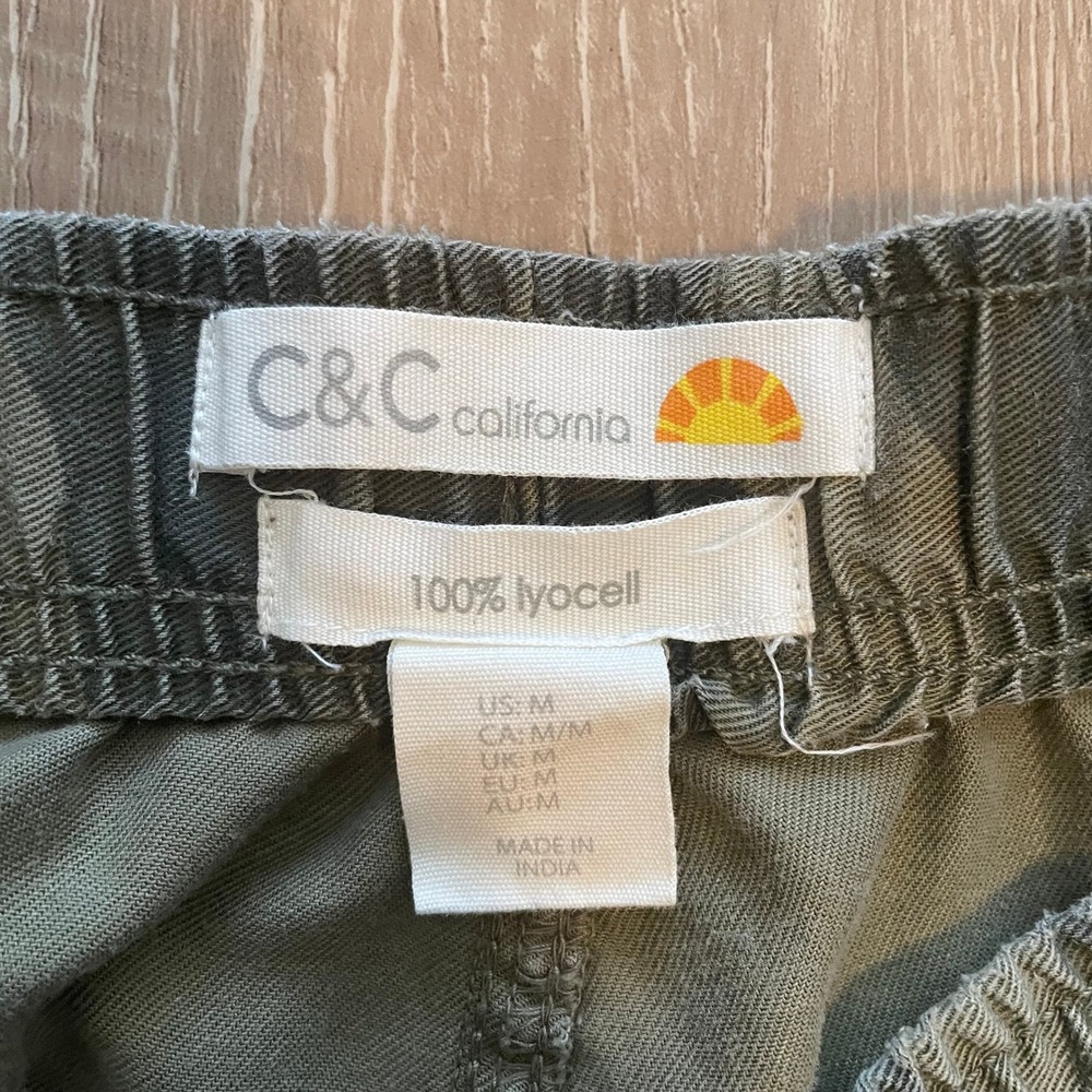 C&C California Womens Medium Jogger Pants Green Camo 100% Lyocell Cargo Utility - Picture 4 of 10